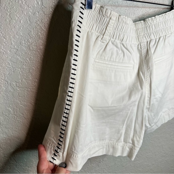 White Loft Tie Waist Shorts W/ Stripe design on the side - Picture 4 of 8